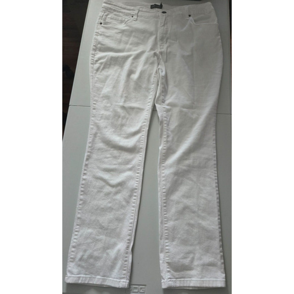 Faded Glory White Straight Leg Jeans - Size 18W - Picture 1 of 7